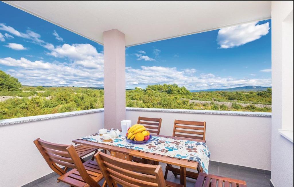Apartments Stella Krk Town Εξωτερικό φωτογραφία